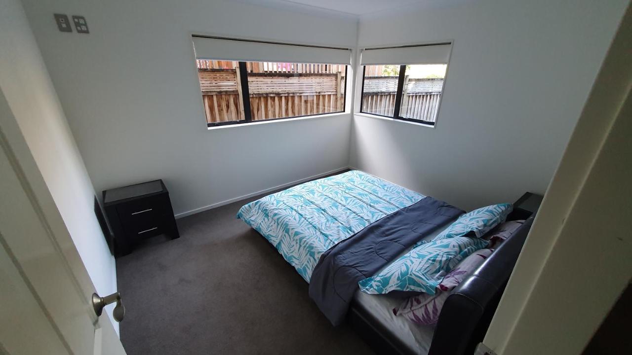 Stay In Valley Lower Hutt Exterior foto